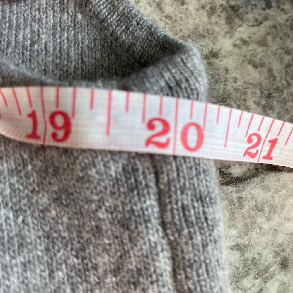 Club Monaco Delaynee Wool Cashmere Vest Gray Sleeveless Cardigan Women’s M/L - Picture 8 of 11